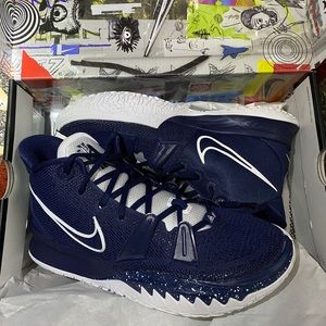 Nike Kyrie 7 TB